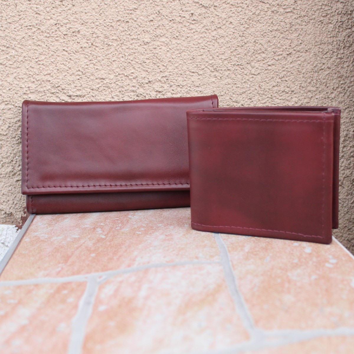 мъжки портфейл и дамско портмоне бордо - отпред