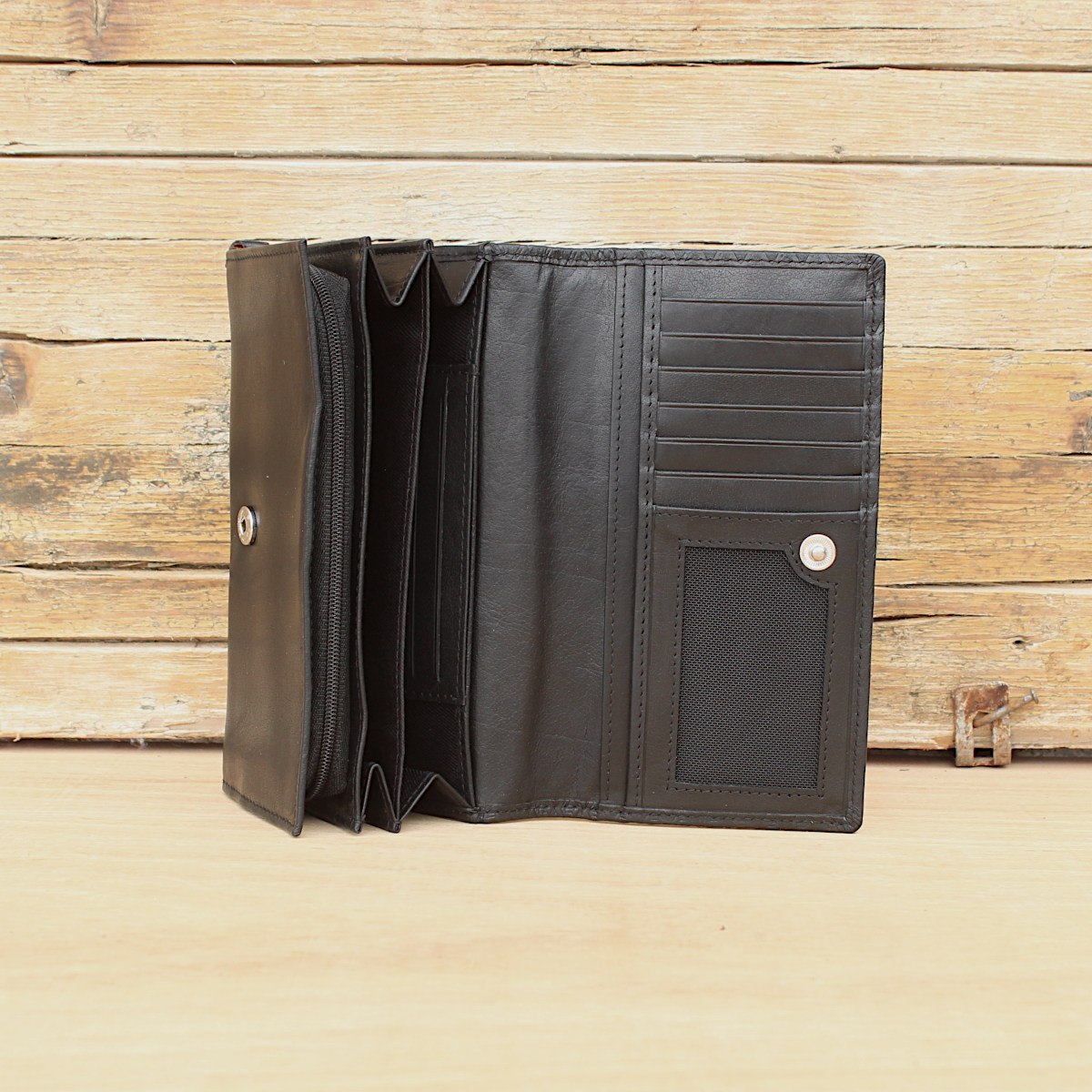 Красиво Дамско Кожено Портмоне Красиво Дамско Кожено Портмоне 2