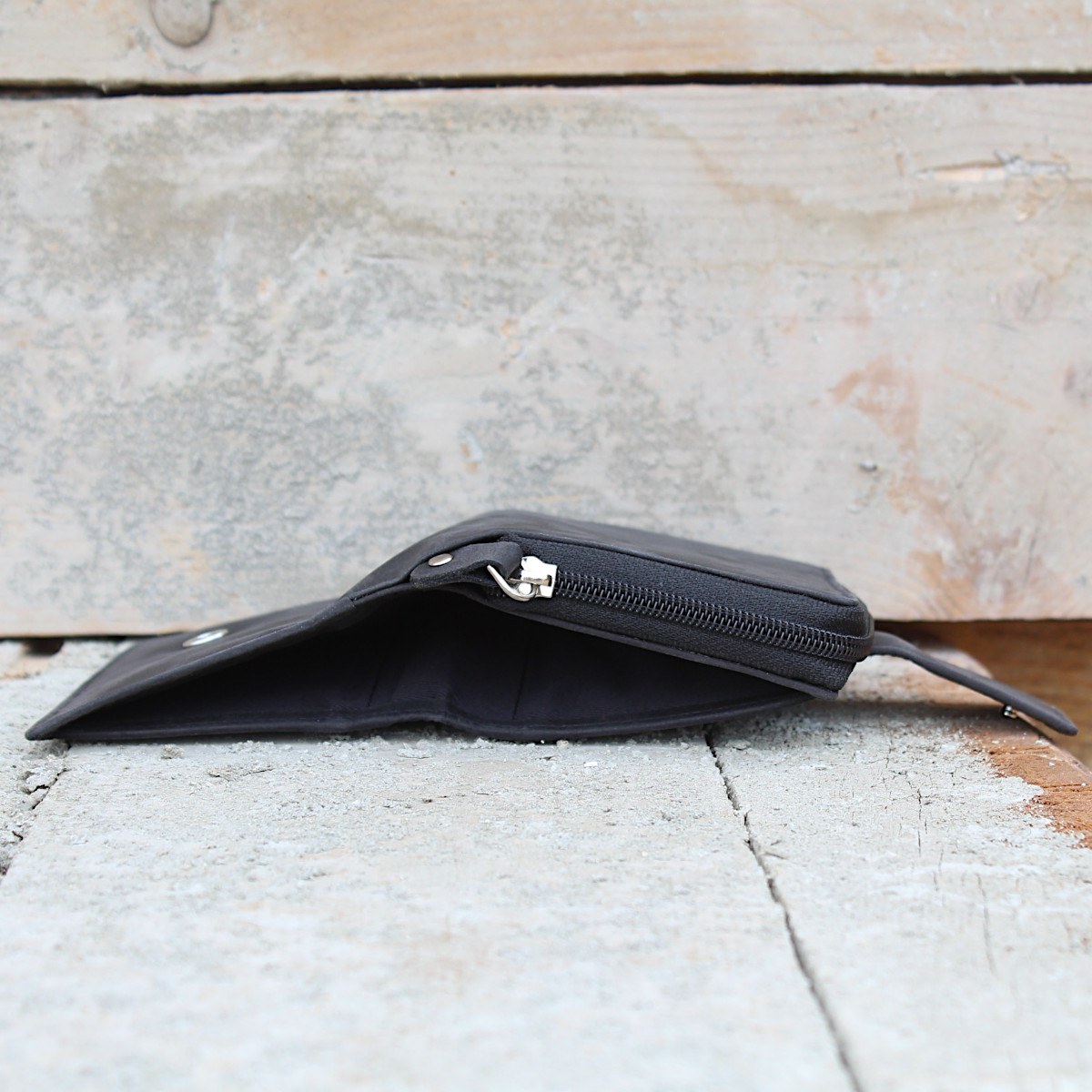 Луксозно Дамско Кожено Портмоне Луксозно Дамско Кожено Портмоне 2