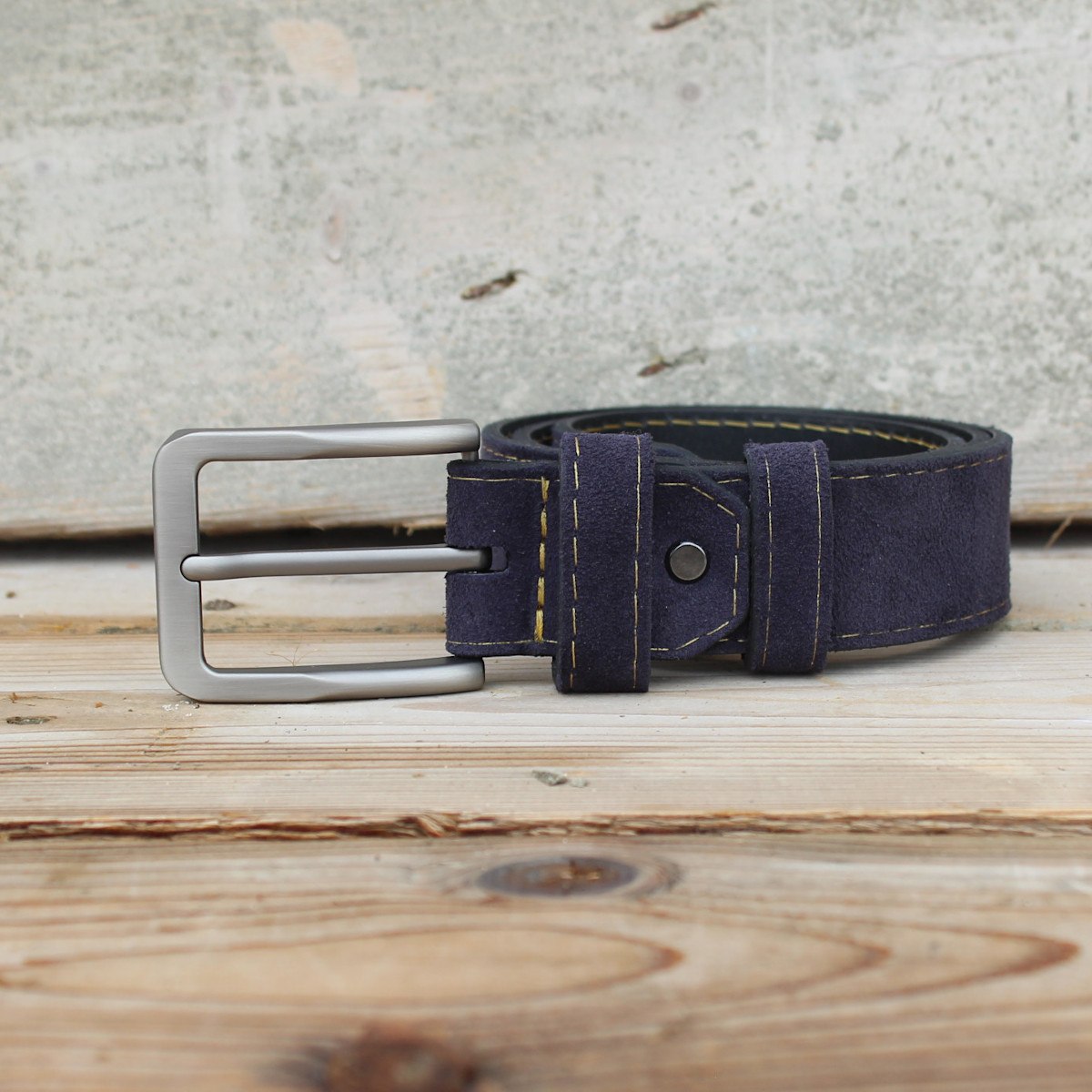 Индигово Син Велурен Колан с Жълт Шев Индигово Син Велурен Колан с Жълт Шев 1