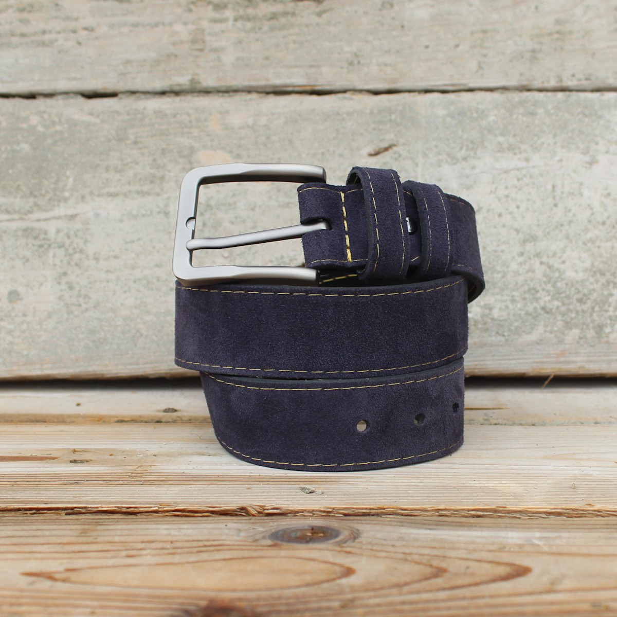 Индигово Син Велурен Колан с Жълт Шев Индигово Син Велурен Колан с Жълт Шев 4